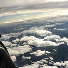 Flugwegposition um 15:02:27: Aufgenommen in der Nähe von Trieben, Österreich in 5381 Meter